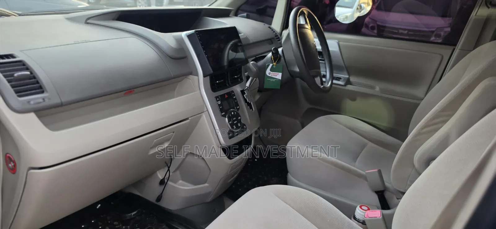 Toyota Noah 2010 Blue
