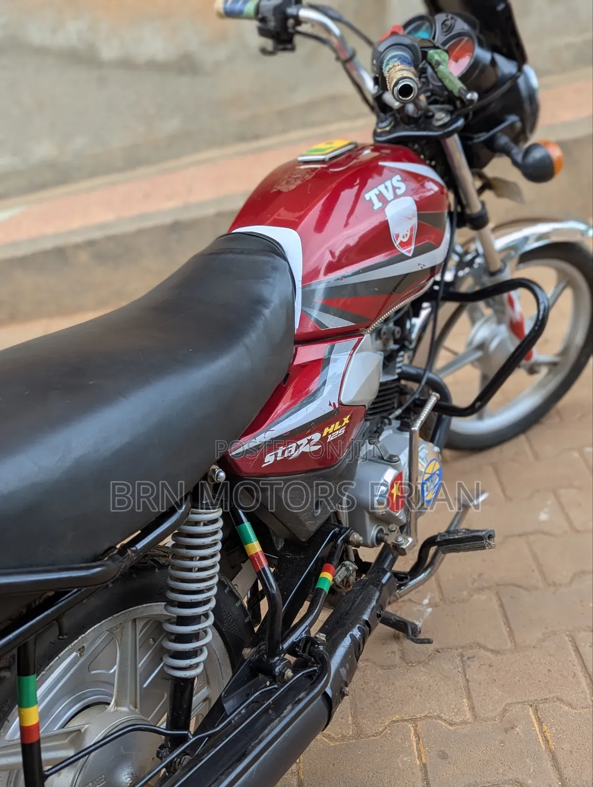 TVS HLX 125 2022 Red