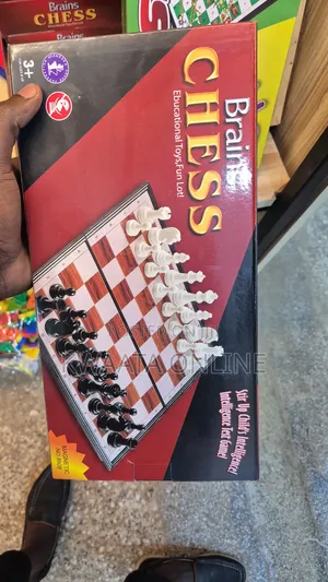 Brains Magnetic Chess Set With Folding Chess Board Educational Toys