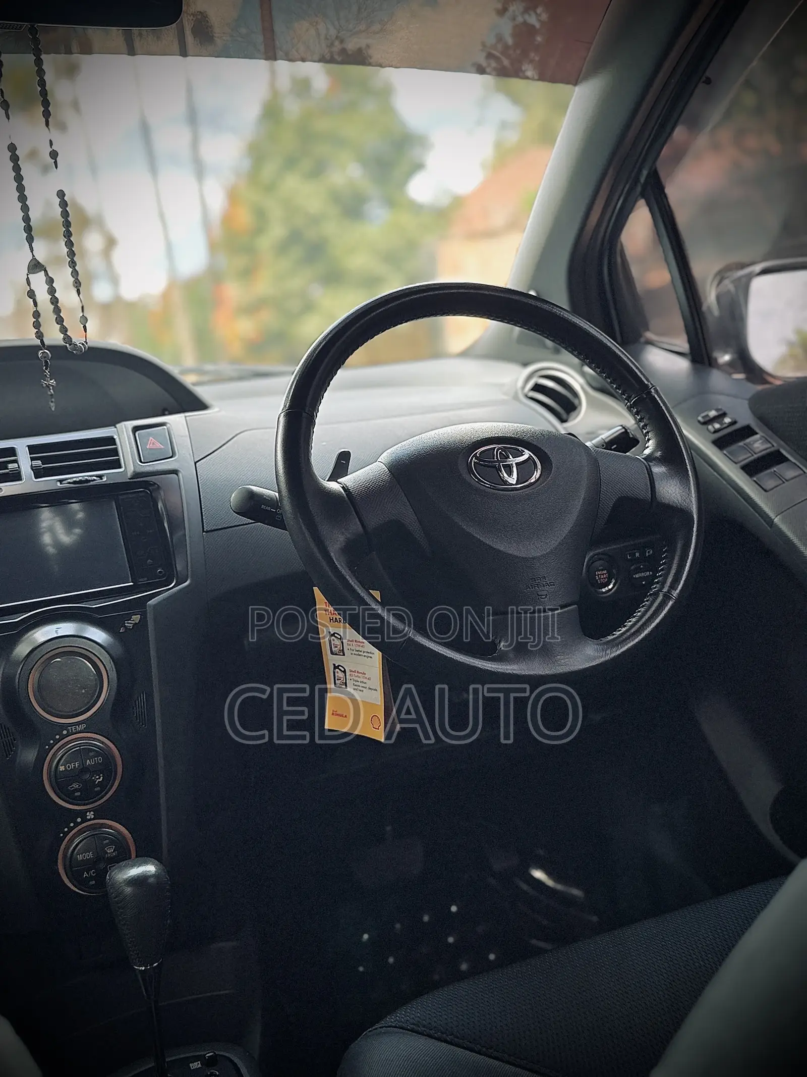 Toyota Vitz 2010 Gray