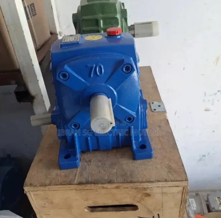 Gear Box Speed Reducers Available in All Sizes