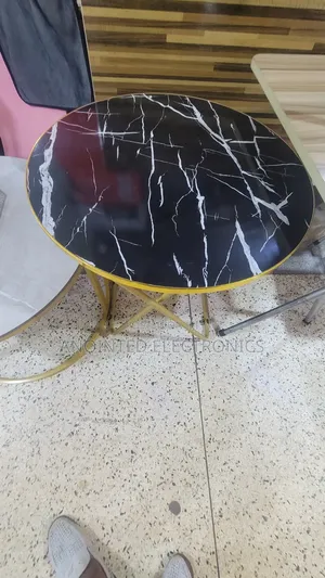 Rounreading Table