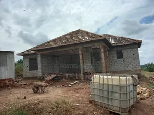 Furnished 4bdrm House in Kira for sale