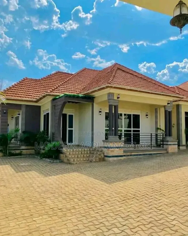 4bdrm House in Gayaza Nakwero, Central Division for sale