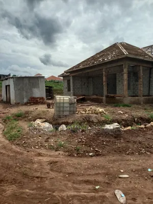 Furnished 4bdrm House in Kira for sale