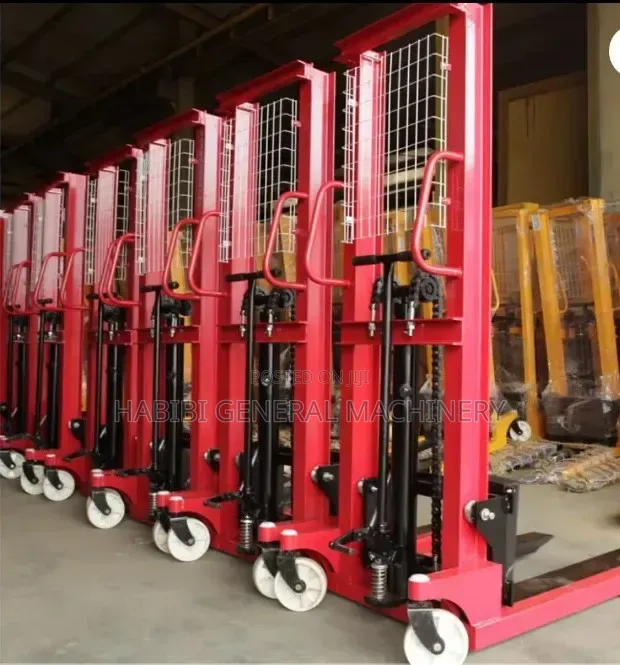 2000kg/2 Tones Hydraulic Manual/Adjustable Height Forklift
