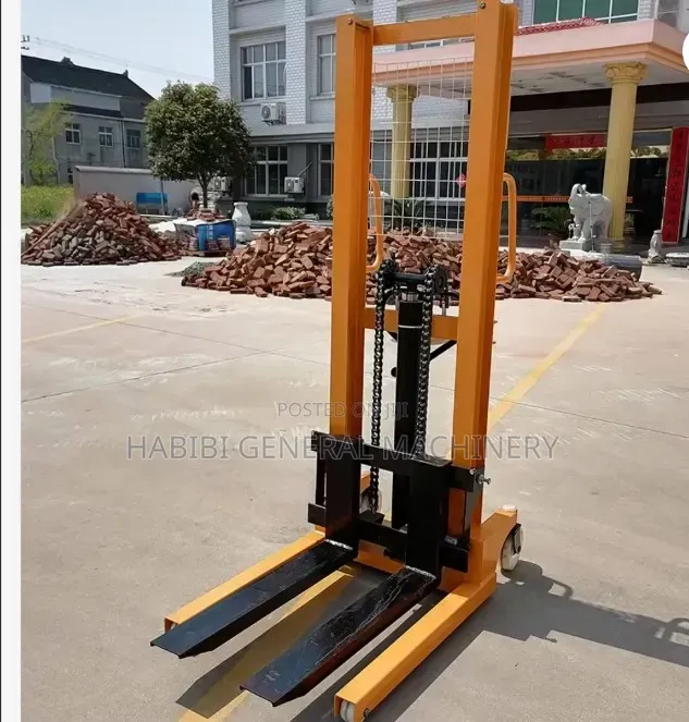 2000kg/2 Tones Hydraulic Manual/Adjustable Height Forklift