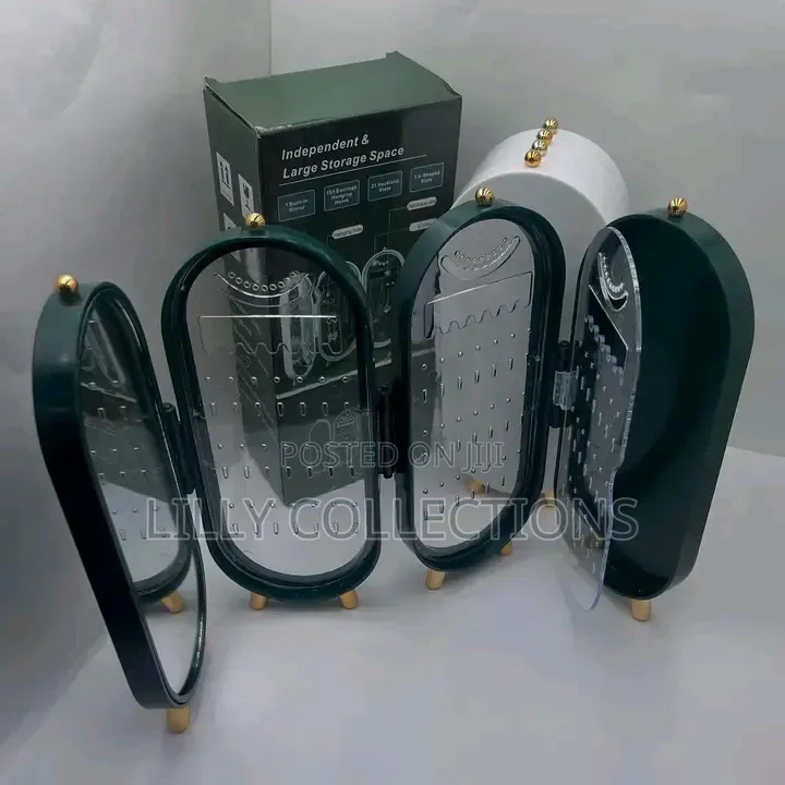 Dust Poof Folding Jewelry Box