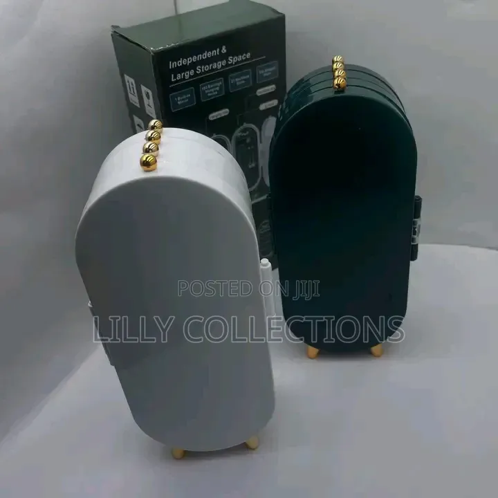Dust Poof Folding Jewelry Box