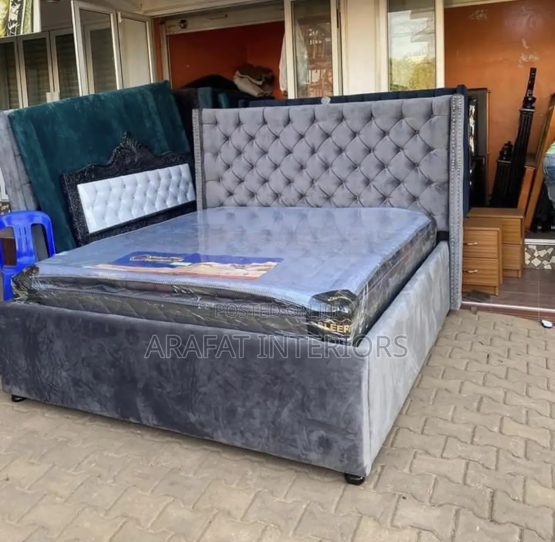 Grand Luxury Gray Tufted Bed