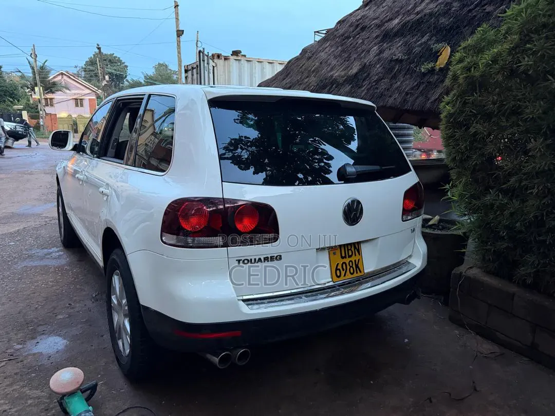 Volkswagen Touareg 2009 White