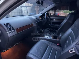 Volkswagen Touareg 2009 White