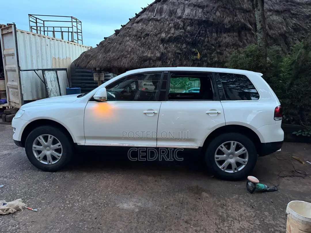 Volkswagen Touareg 2009 White