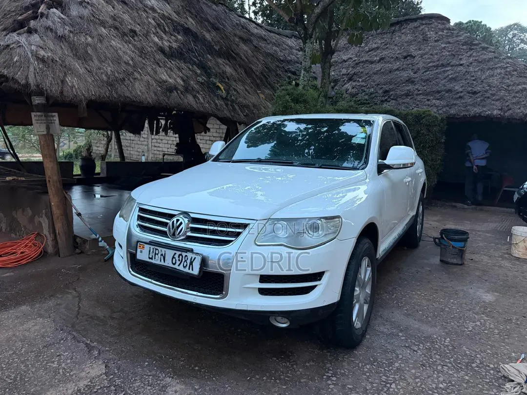 Volkswagen Touareg 2009 White