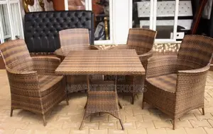 Complete Brown Wicker 4-Seater Dining Set