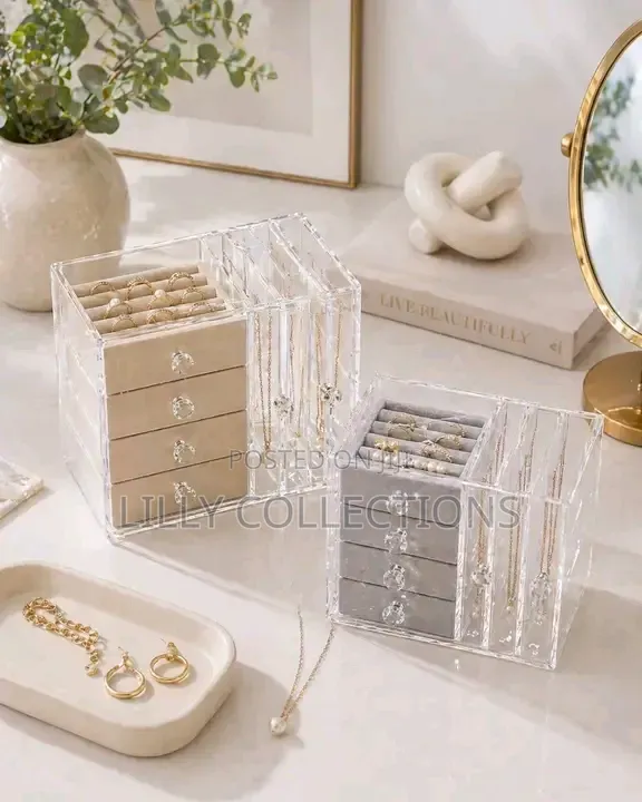 Luxurious Acrylic Jewelry Boxes