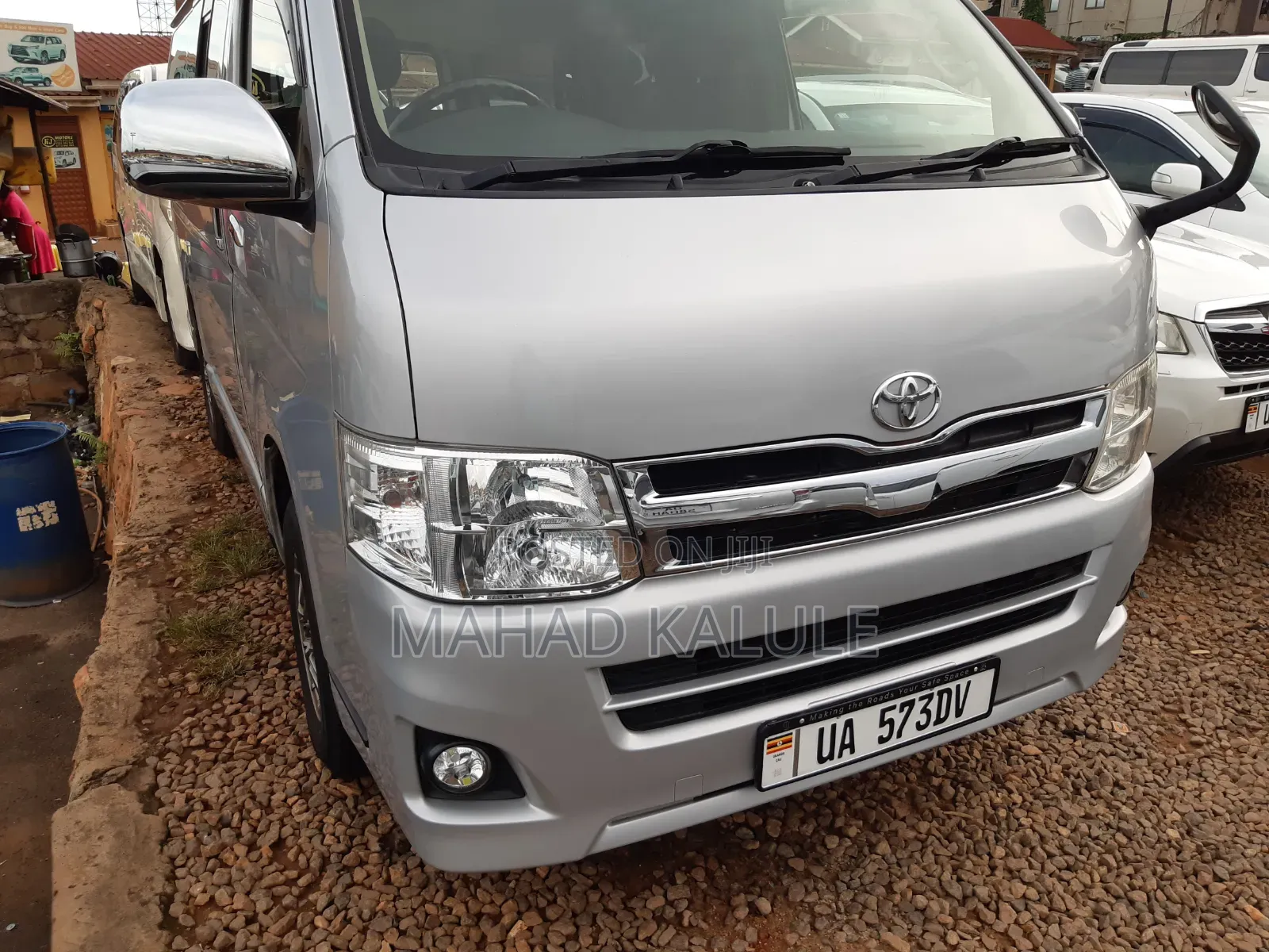 Toyota HiAce SV Premium 2013 Silver