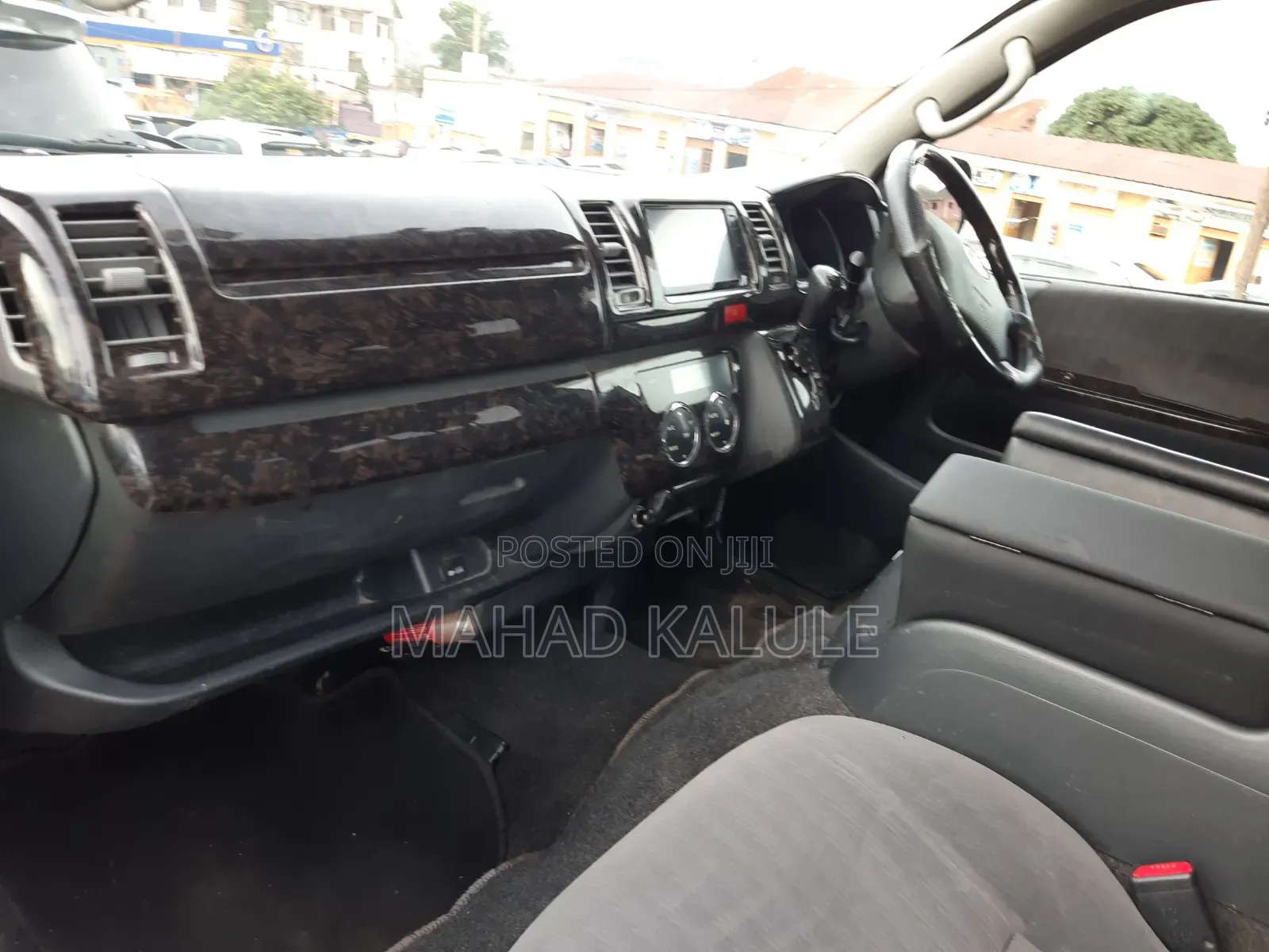 Toyota HiAce SV Premium 2013 Silver