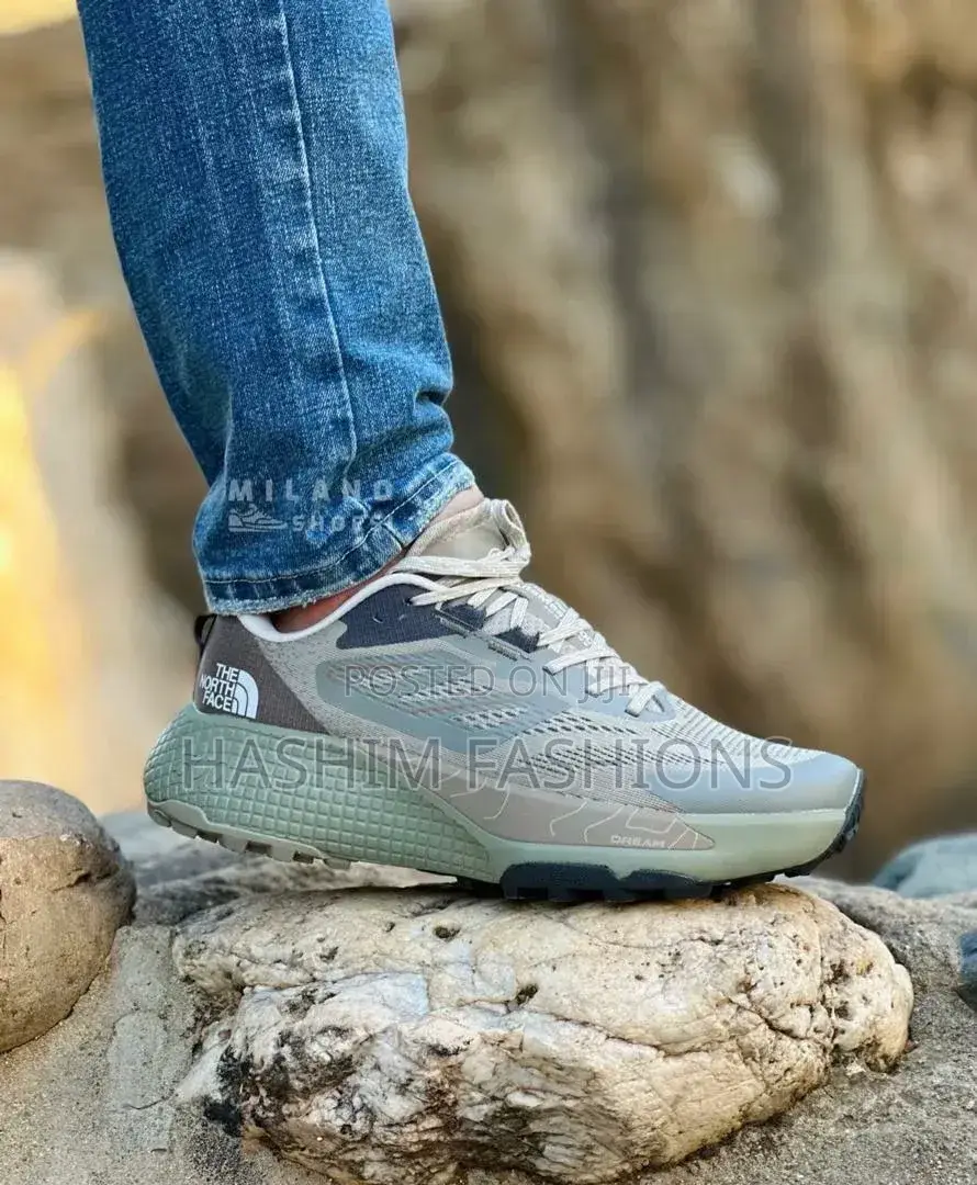 Original New North Face Altamesa 500 Trail