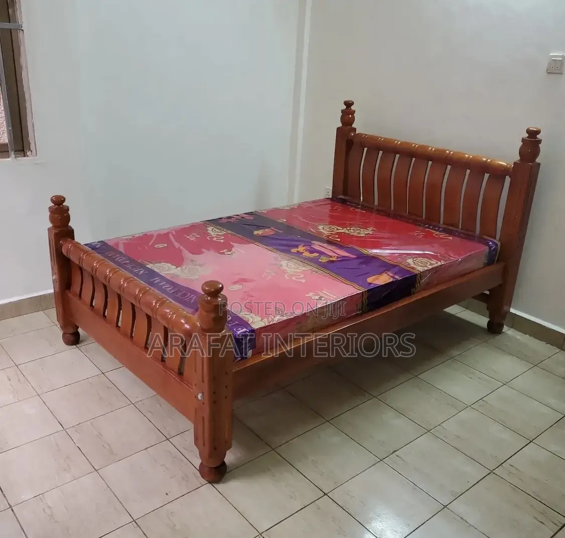 4x6 Classic Wooden Bed