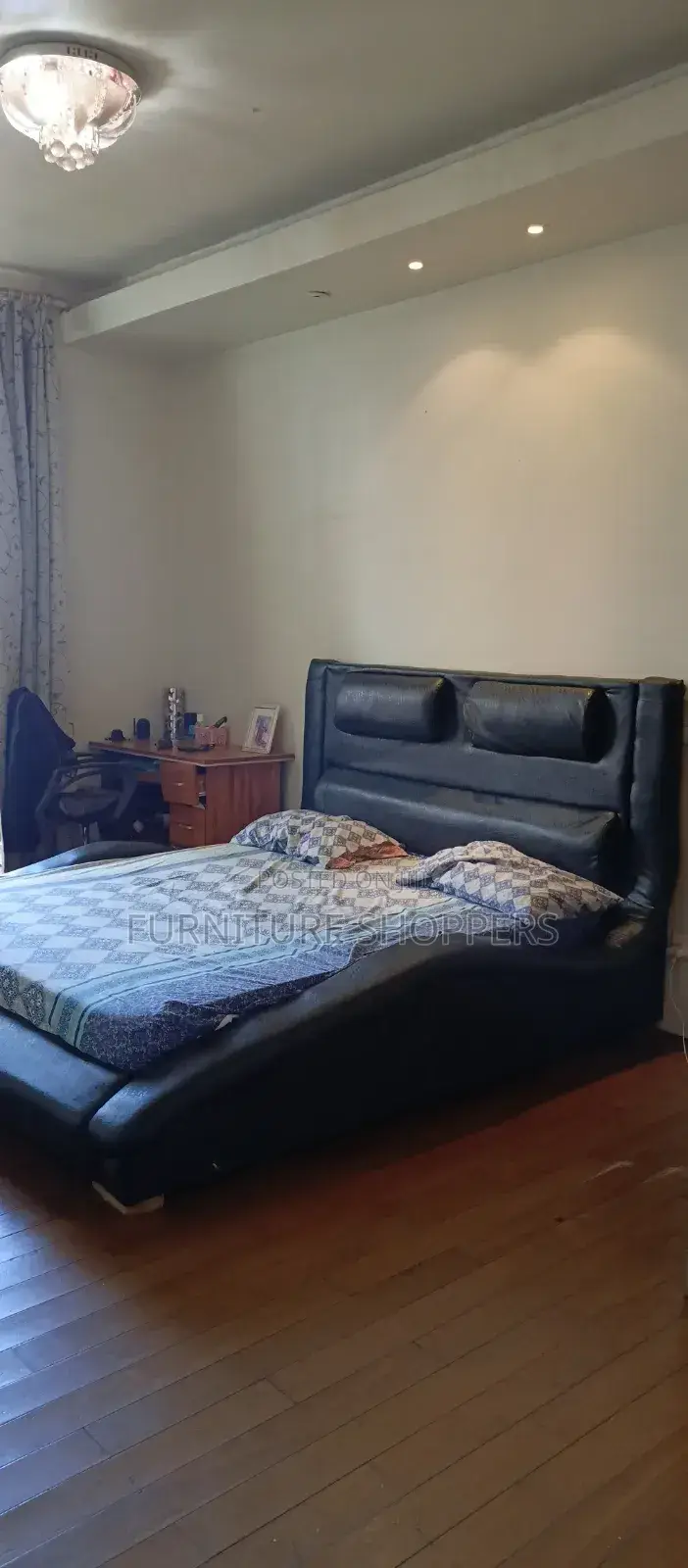 Black Leather 5*6 Bed Without Mattress