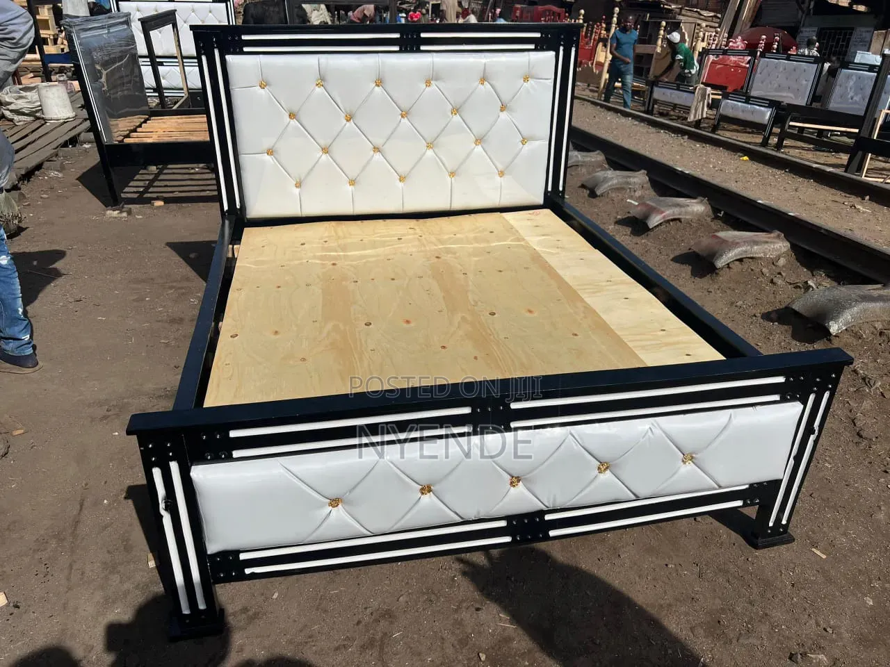 Good Qualified Furniture We Sales Any Emergency for House