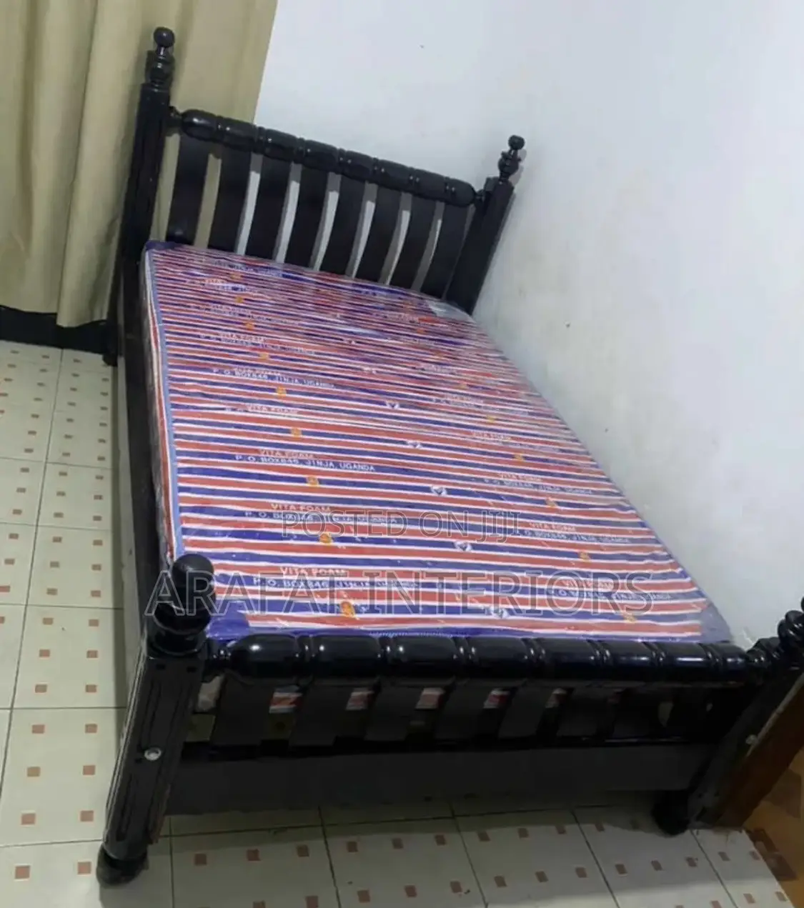 4by6 Black Classic Wooden Bed