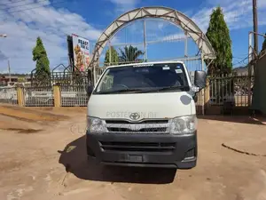 Toyota Hiace Vans ( Drones) for Hire