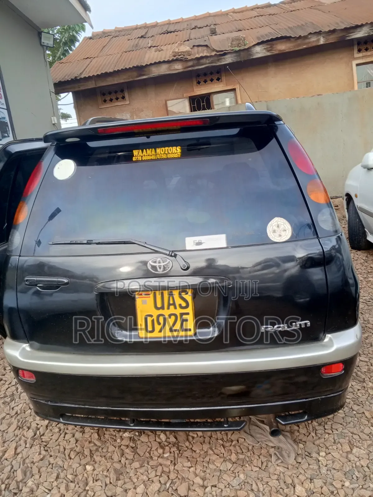 Toyota Raum 1.5 AWD 2001 Black