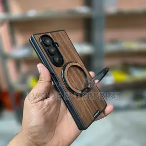 Samsung Galaxy Z Fold 7 Wooden Cover