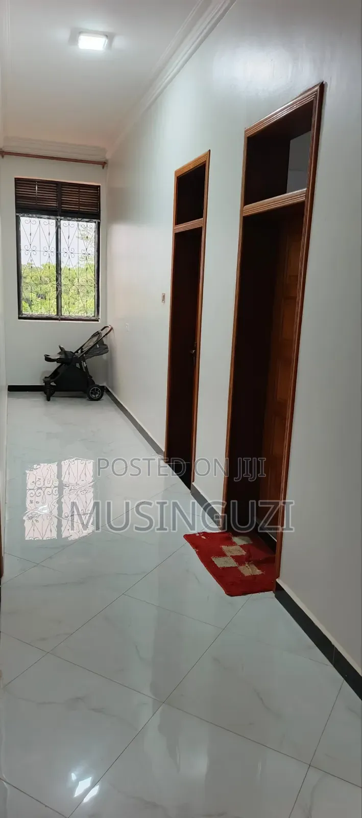 7bdrm Bungalow in Sseguku, Ssabagabo-Makindye for sale