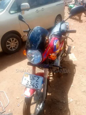 Bajaj CT 125X 2022 Red