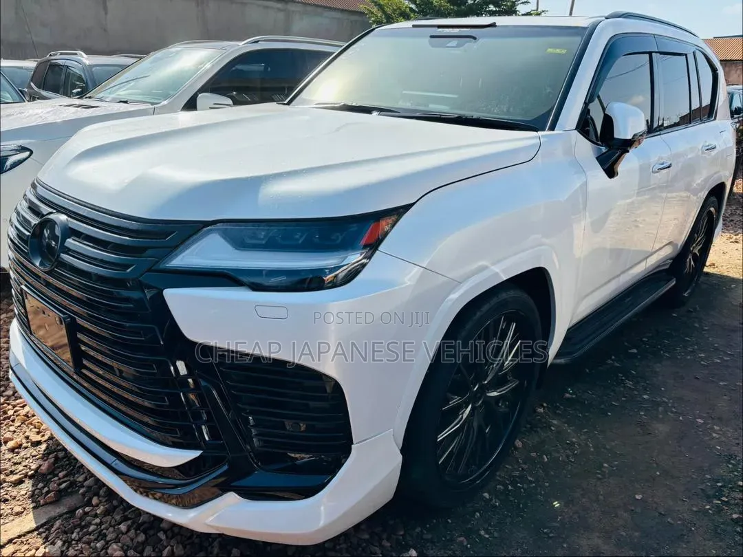 New Lexus LX 600 2024 White