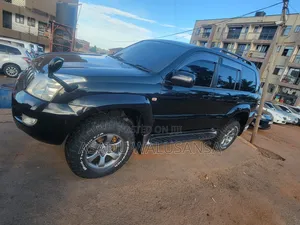 Toyota Land Cruiser Prado 2010 Black
