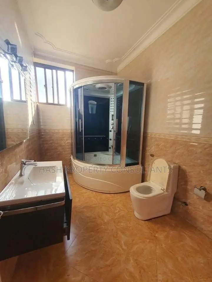 3bdrm Apartment in Muyunyo, Makindye for rent