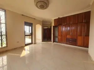 3bdrm Apartment in Muyunyo, Makindye for rent
