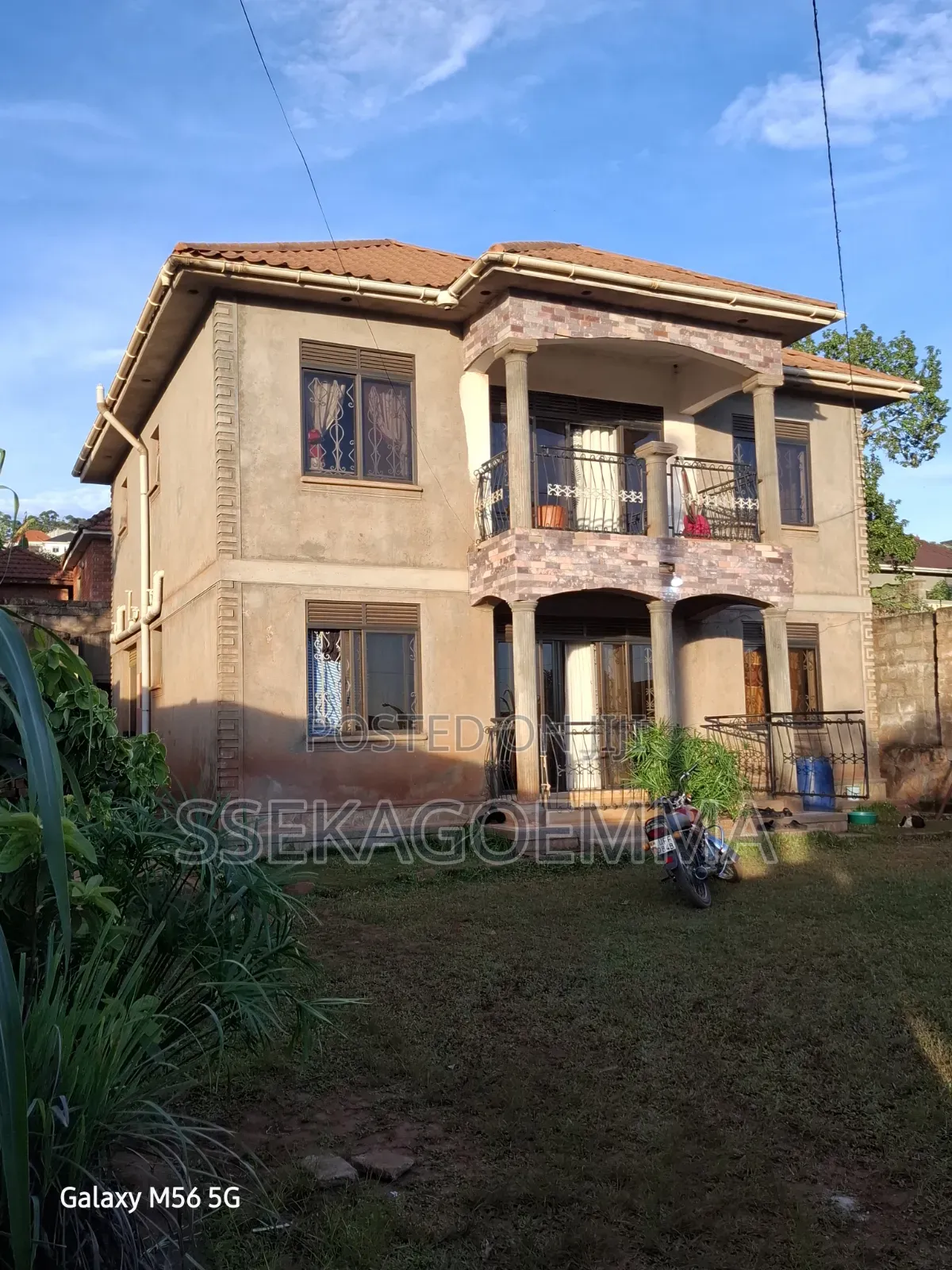 5bdrm House in Ssabagabo-Makindye for sale