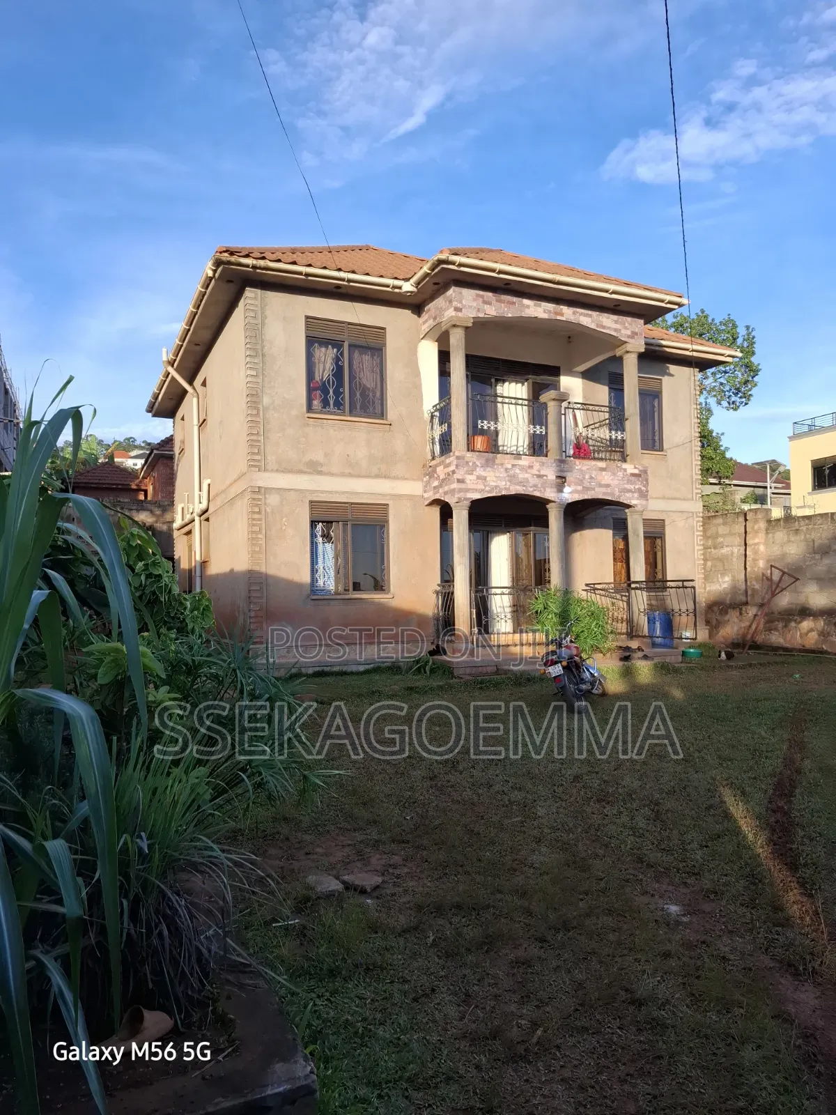 5bdrm House in Ssabagabo-Makindye for sale
