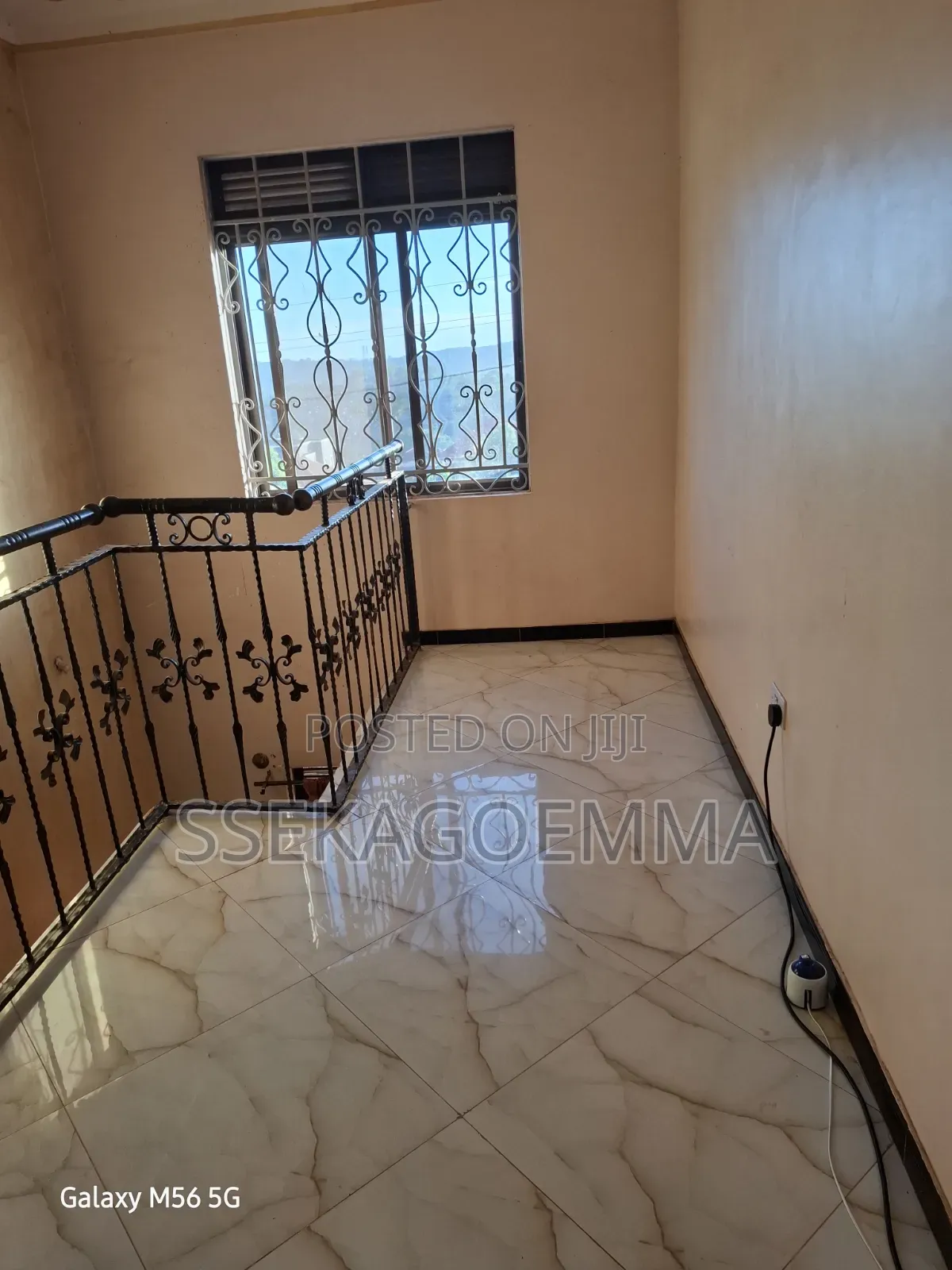 5bdrm House in Ssabagabo-Makindye for sale