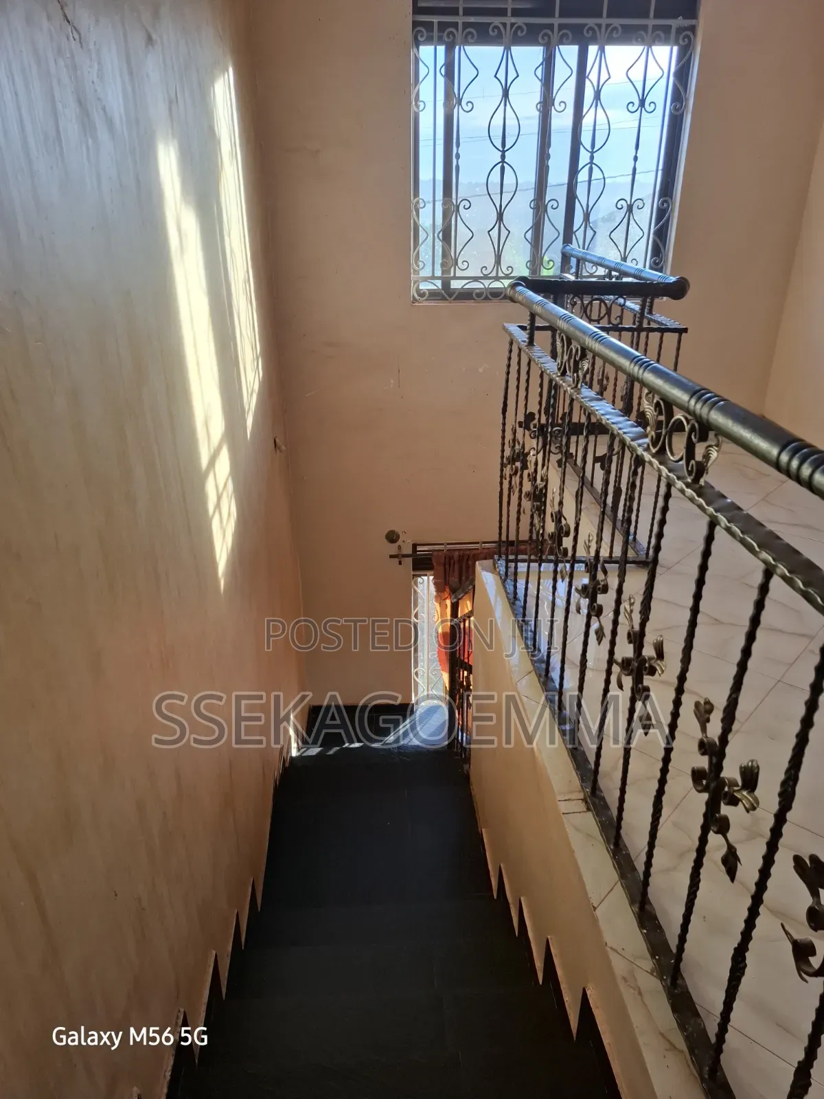 5bdrm House in Ssabagabo-Makindye for sale