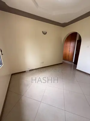 3bdrm Townhouse / Terrace in Muyenga, Central Division for rent