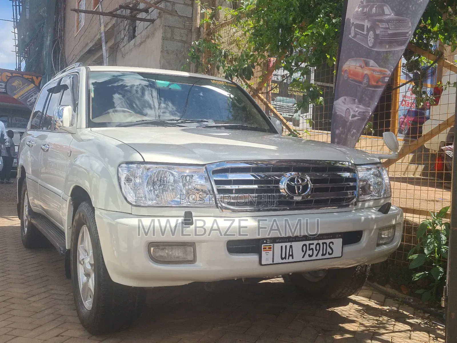 Toyota Land Cruiser 2007 White