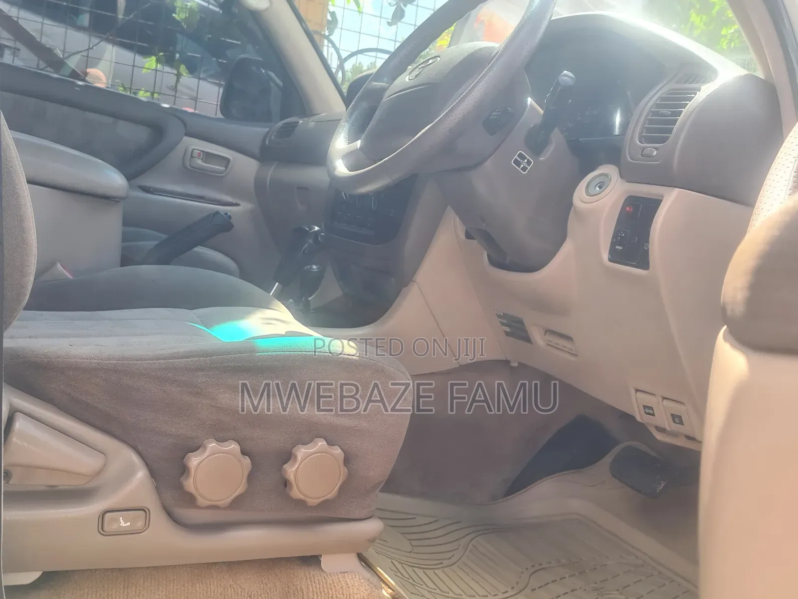 Toyota Land Cruiser 2007 White