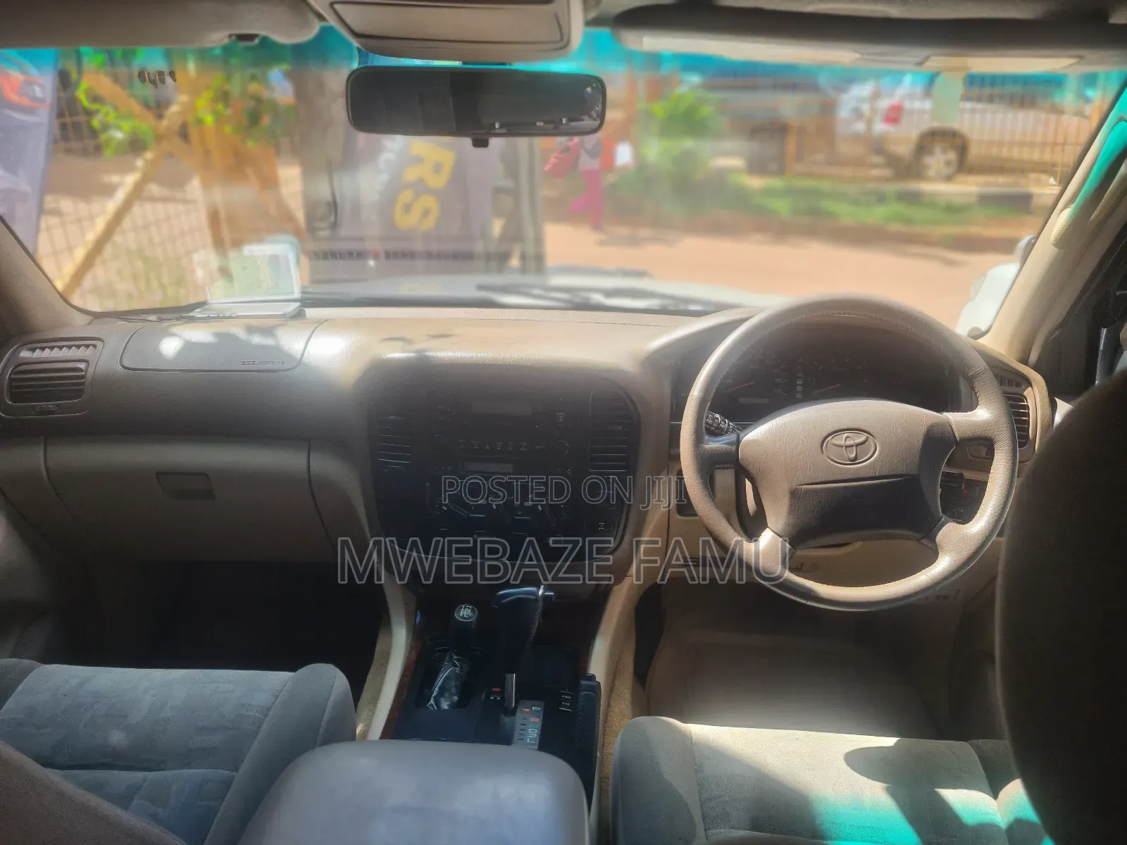 Toyota Land Cruiser 2007 White