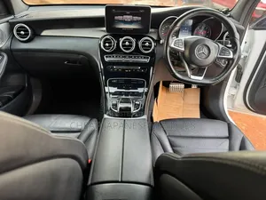 Mercedes-Benz GLC-Class 2017 White