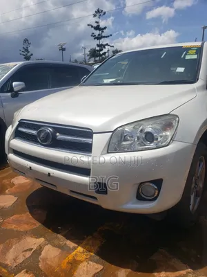 Toyota RAV4 2013 White