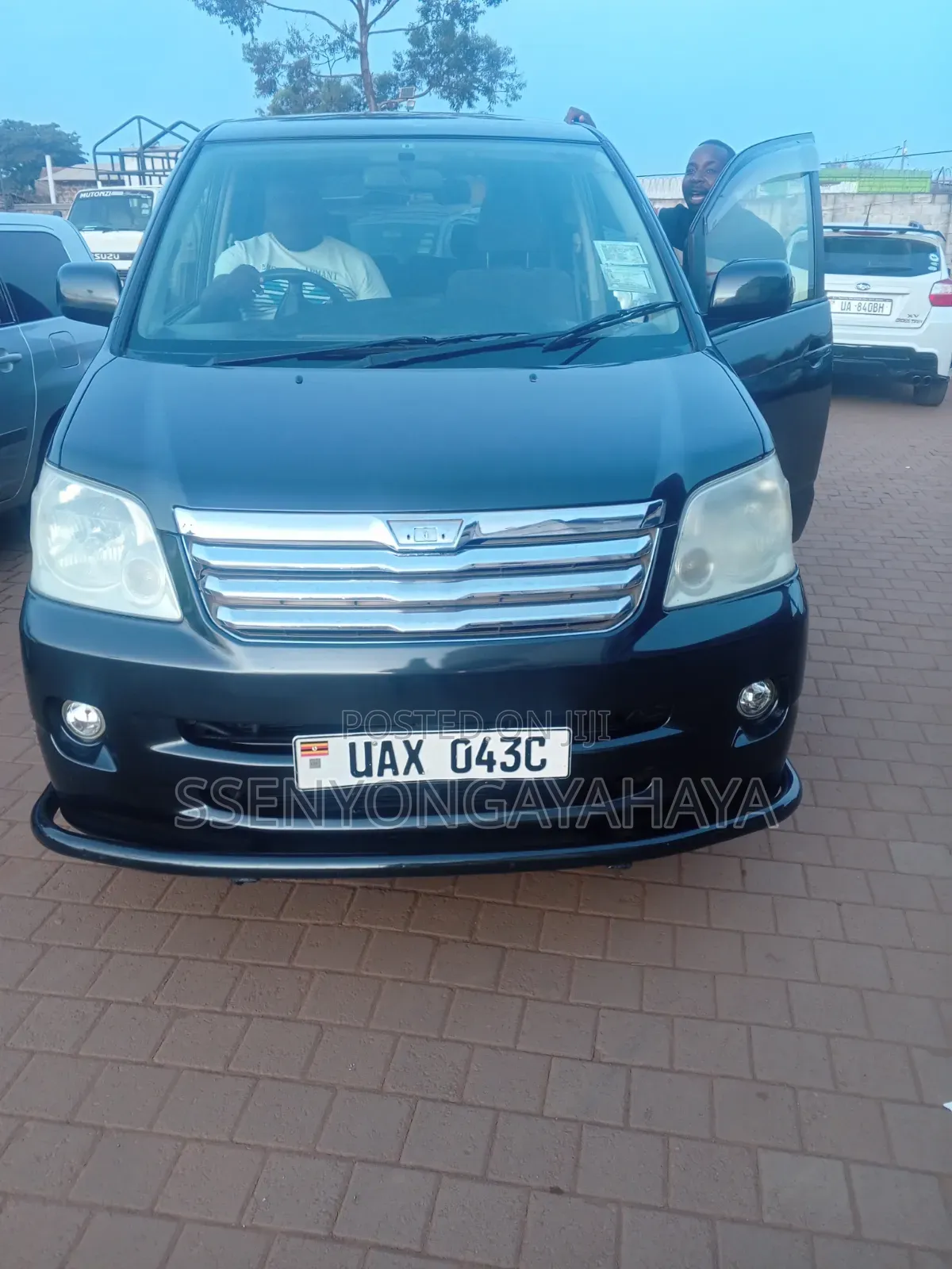 Toyota Noah 2006 Black