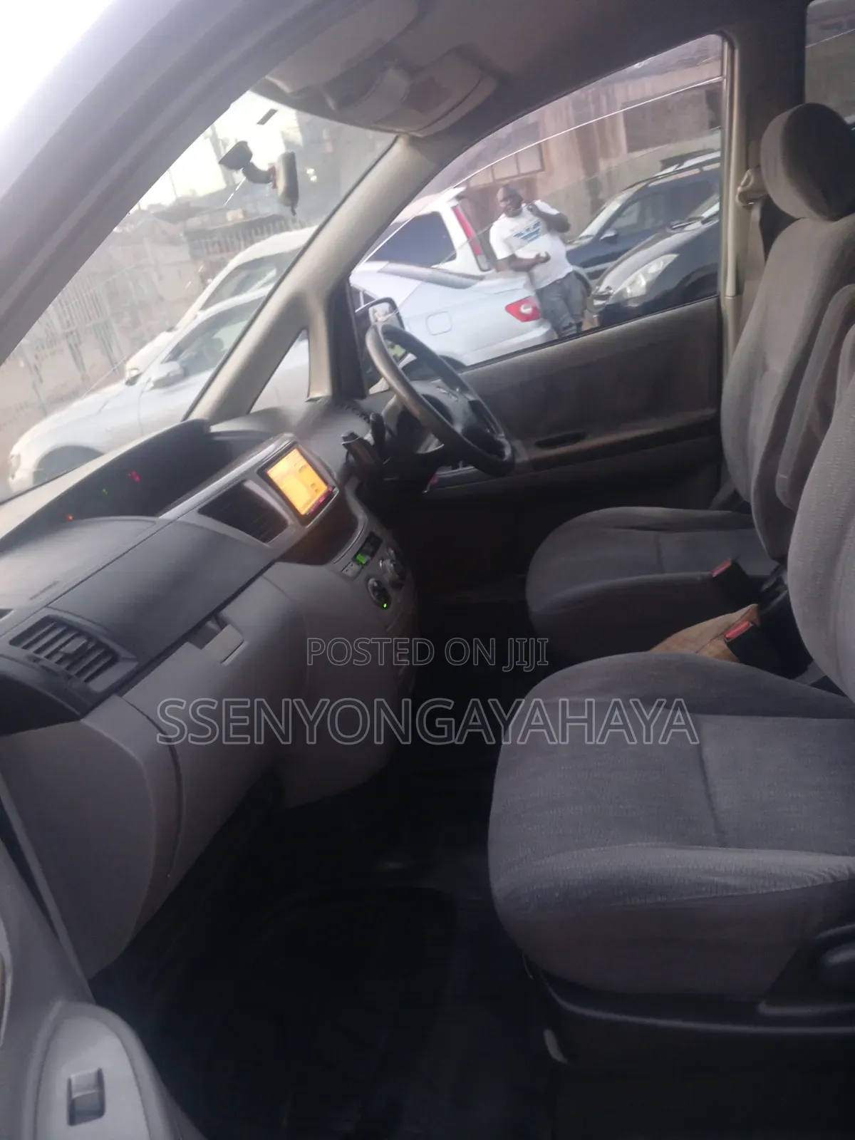 Toyota Noah 2006 Black