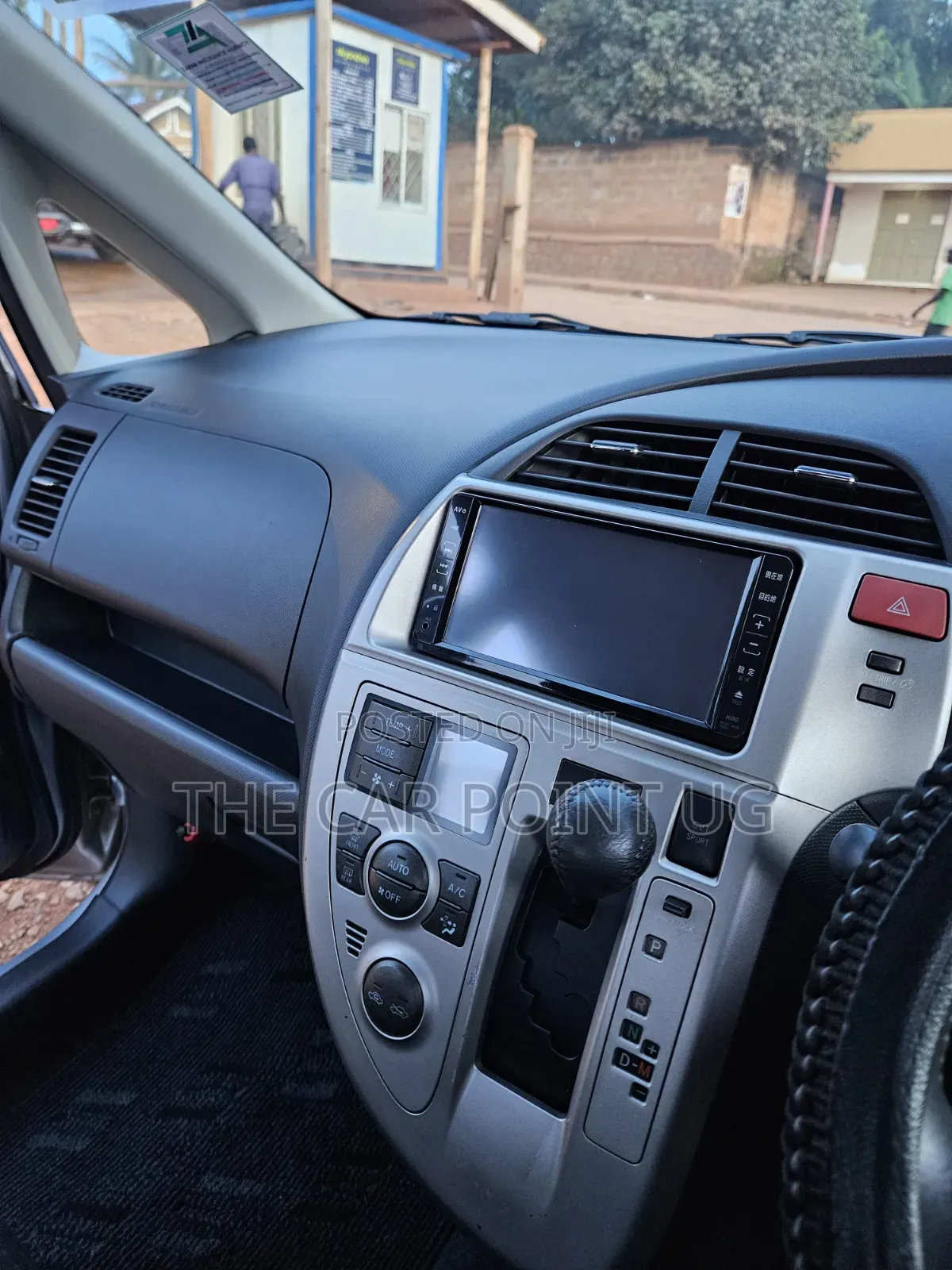 Toyota Ractis 1.5 FWD 2008 Silver