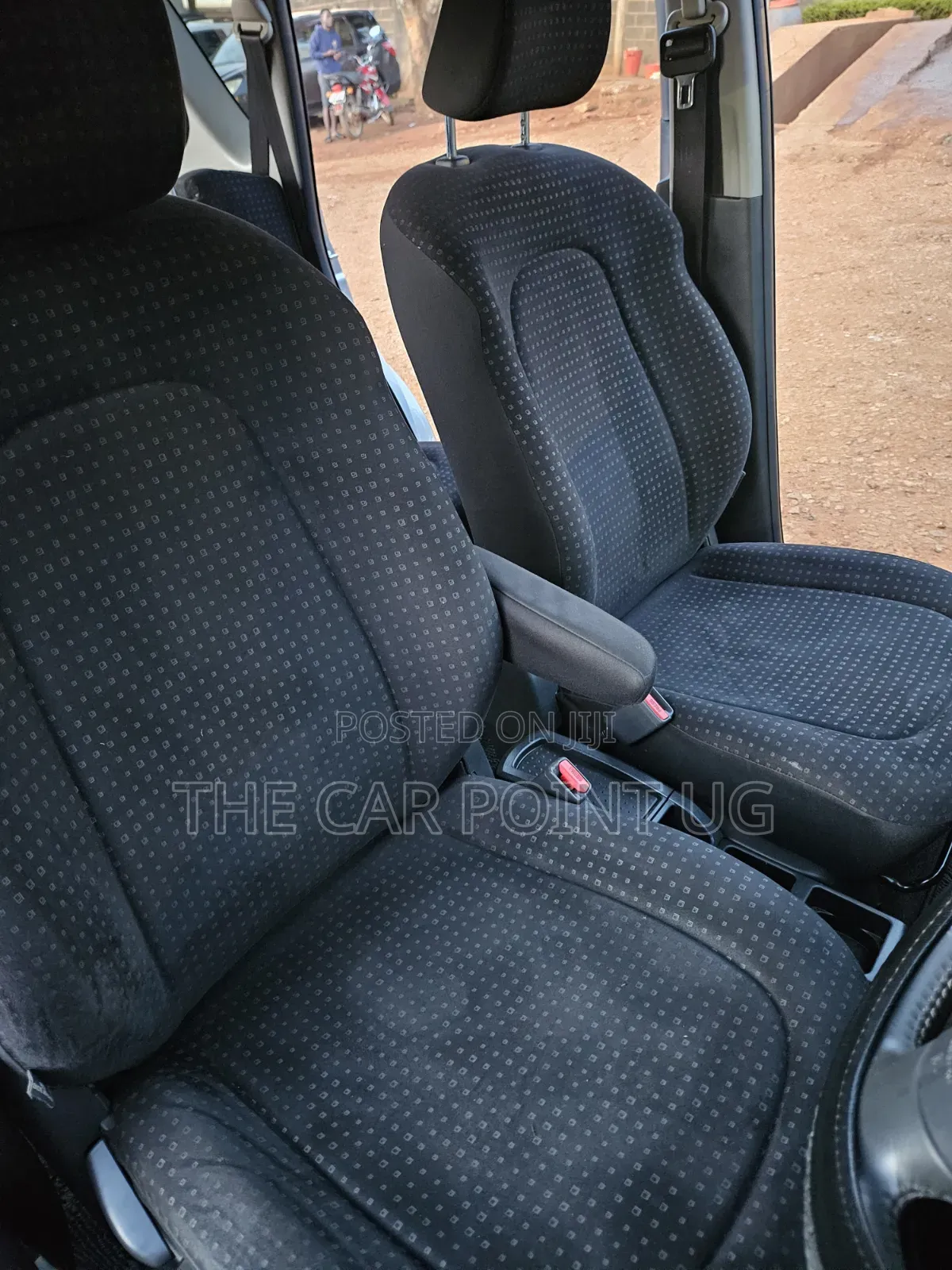 Toyota Ractis 1.5 FWD 2008 Silver